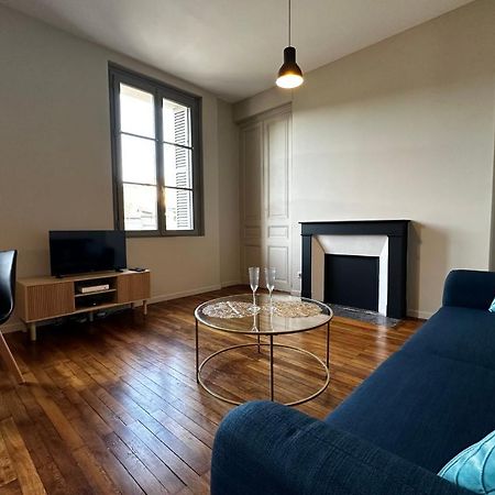 Le Magistral Beautiful One-Bedroom Apartment In The Historic Heart Of Tours Exterior photo